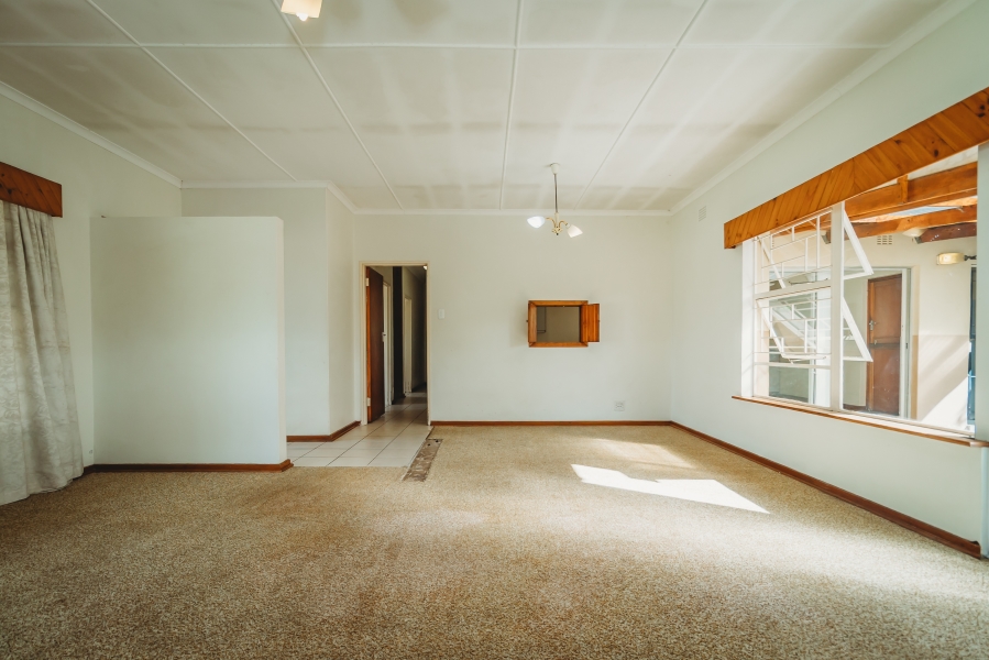 3 Bedroom Property for Sale in Loerie Park Western Cape